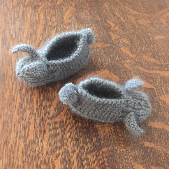 Handmade Knitted Baby Gray Bunny Slippers - Picture 1 of 4